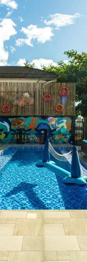 UNWND Boutique Hotel Camiguin，位于曼巴豪的酒店