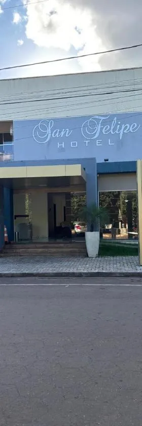 San Felipe Hotel，位于Colinas do Tocantins的酒店
