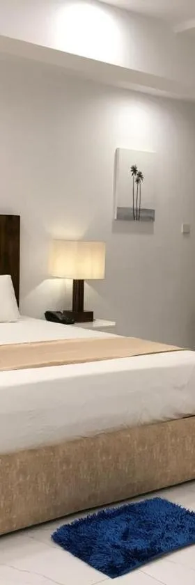 Lavinia Bay Beach Hotel，位于拉维尼亚山的酒店