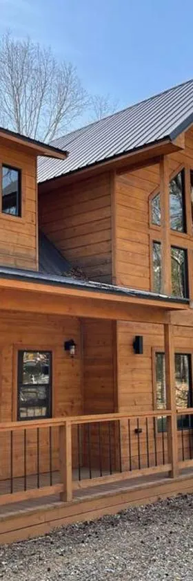 The Big Tex Luxury Cabin is EPIC，位于布罗肯鲍的酒店