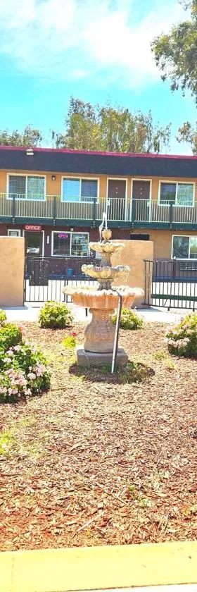 Peach City Inn - Marysville/Yuba City，位于马里斯维尔的酒店