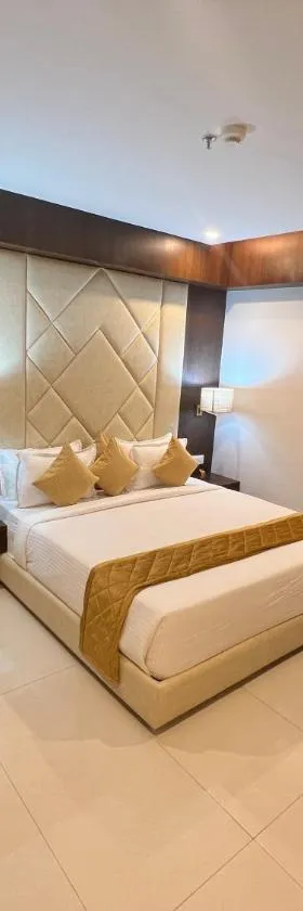 HOTEL PRAJYOT，位于Pūrnia的酒店
