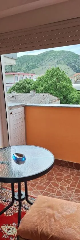 Ana，位于Gradina的酒店