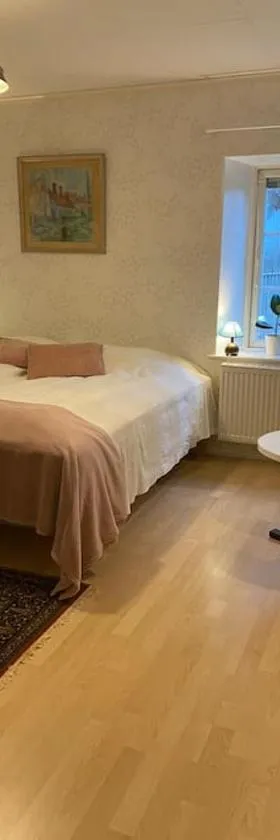 Lantgård nära stad, fiske o golf，位于马尔默的酒店