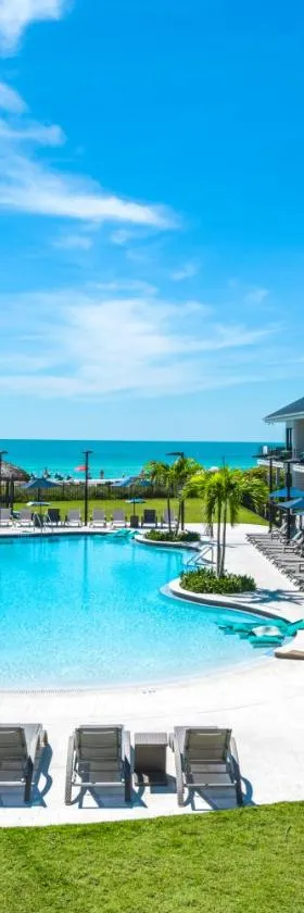 Anna Maria Beach Resort，位于霍姆斯海滩的酒店