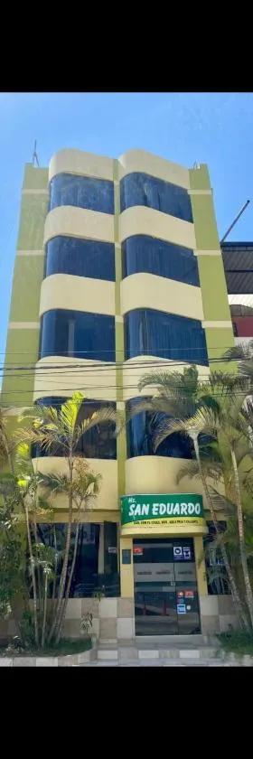 Hotel San Eduardo，位于齐克拉约的酒店
