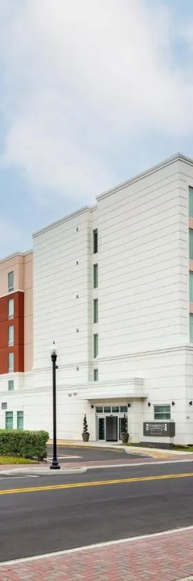 Staybridge Suites Winter Haven - Auburndale，位于温特黑文的酒店