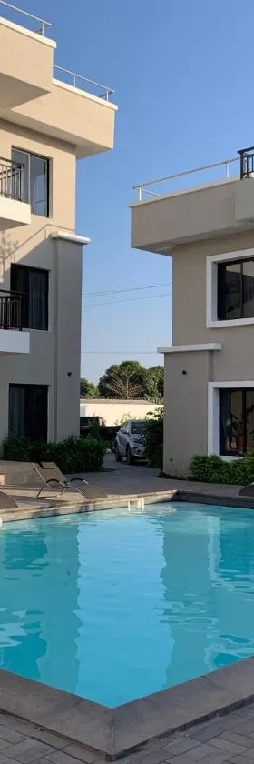 Blue Ocean Apartments (Brufut)，位于Brufut的酒店
