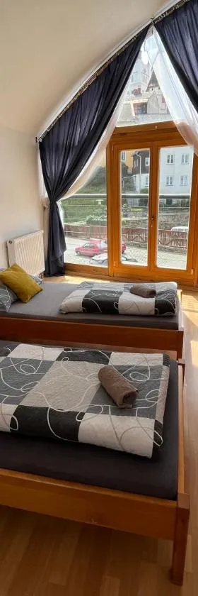 Apartmán s výhledem na zámek I，位于温佩尔克的酒店