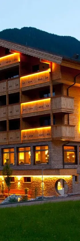 Hotel Die Montafonerin，位于万丹斯的酒店