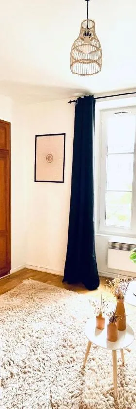 COSY STUDIO in the center of Fontainebleau，位于枫丹白露的酒店