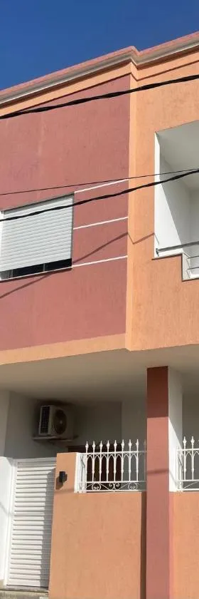Ibrahim apartment，位于古莱比耶的酒店