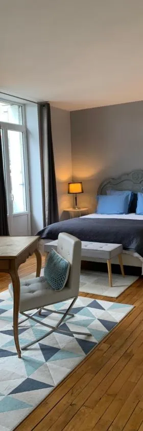 Hôtel SPA Le Miel des Muses，位于布里夫拉盖亚尔德的酒店