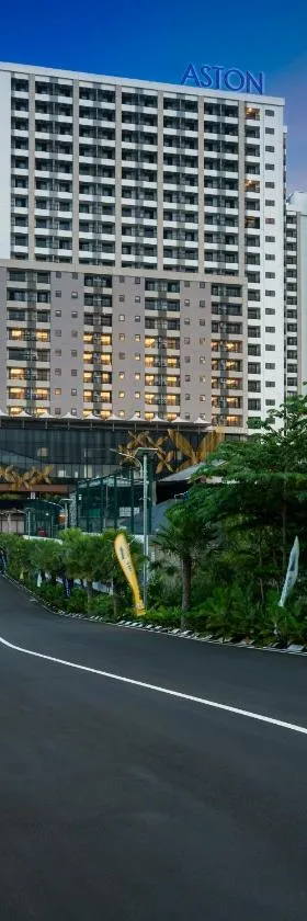 Aston Bintaro Hotel & Conference Center，位于Kampungutan的酒店