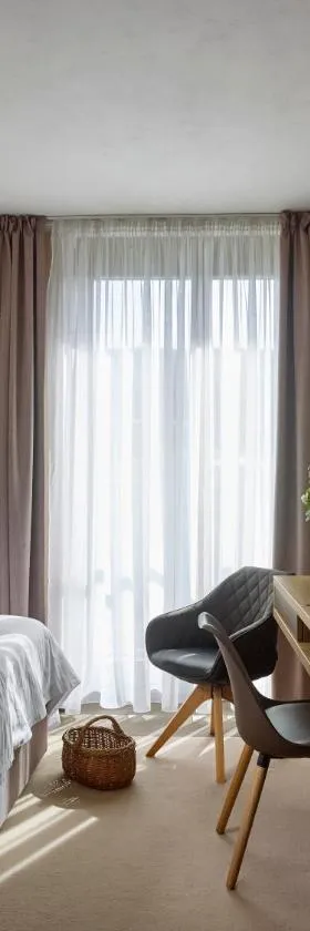 Hotel Panská Zahrada，位于Dobřichovice的酒店
