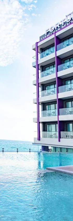 Fortune Saeng Chan Beach Hotel Rayong - SHA Plus，位于罗勇的酒店