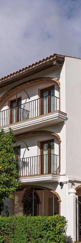 Hotel-Restaurante Casa García Almonaster La Real，位于阿尔莫纳斯特尔拉雷亚尔的酒店