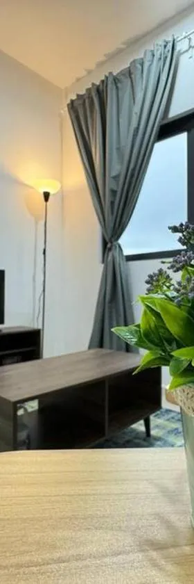 Cozy Sensory, Southville City，位于唐卡村的酒店