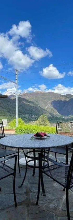 Ristorante della Stazione da YanElo，位于因特拉尼亚的酒店