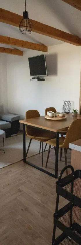 Apartman River，位于Belišće的酒店