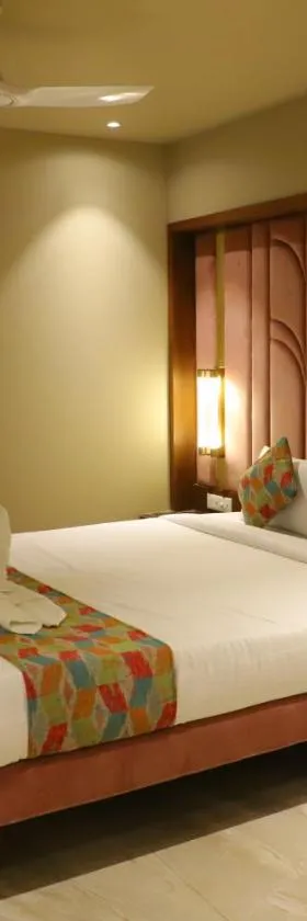 Le Vivanta，位于Virār的酒店