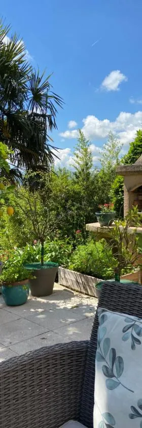 Le Relais des Malettes Chambres d'hôtes B&B，位于弗朗舍维尔的酒店