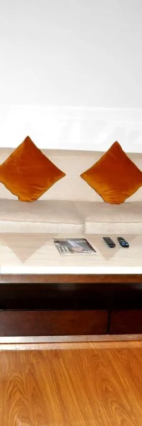 Triguna Clarks Inn Kurnool，位于卡努尔的酒店