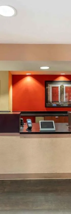 Relax Suites Extended Stay - La Mirada，位于拉米拉达的酒店