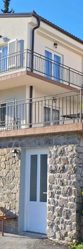 Apartments Roby 3M，位于斯维蒂尤拉伊的酒店