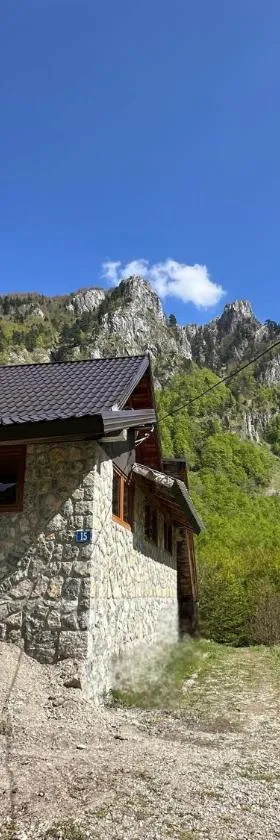 Kuća broj 15，位于Vusanje的酒店
