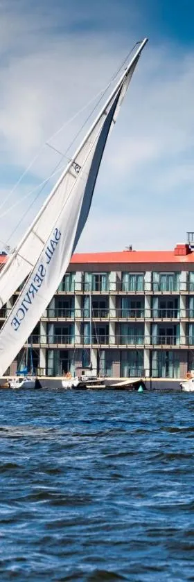 Hotel Mikołajki Leisure & SPA - Destigo Hotels，位于米科瓦伊基的酒店
