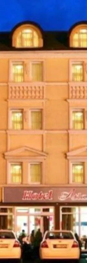 Hotel Atlas，位于新帕扎尔的酒店