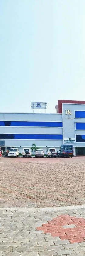 RR INN Group Of Hotels，位于根尼亚古马里的酒店