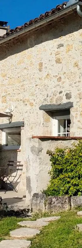 Maison La Thébaïde，位于Castéra-Lectourois的酒店