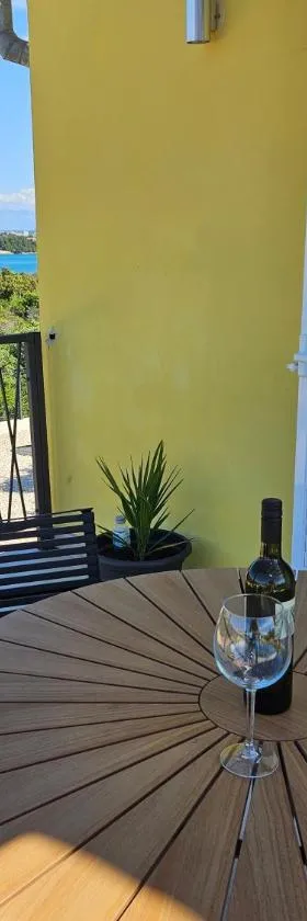 Apartment Vuletic, Ždrelac Pašman，位于泽德瑞拉克的酒店