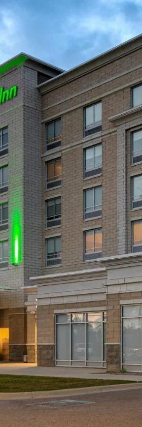 Holiday Inn Detroit Northwest - Livonia by IHG，位于利沃尼亚的酒店