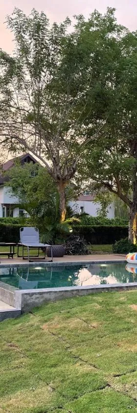 Momento Poolvilla Khaoyai，位于Ban Khanong Phra Nua的酒店