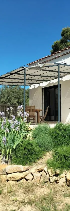 Logement, Quartier calme, Haut Var，位于西朗拉卡斯卡代的酒店