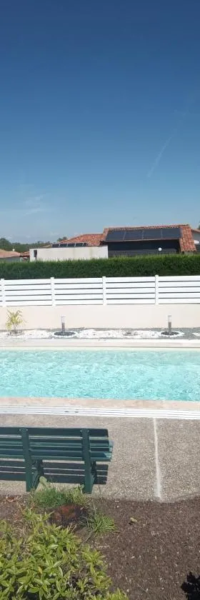 Le Studio，位于Saint-Martin-des-Tilleuls的酒店