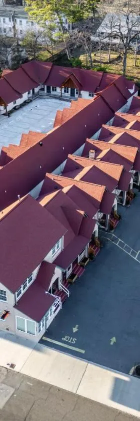 Best Court，位于温泉城的酒店