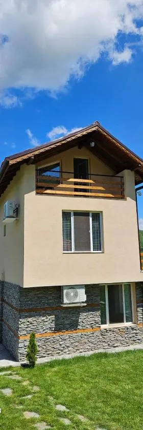 Вила Доброво，位于Dobrovo的酒店