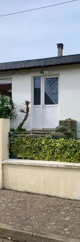 Maison familiale avec jardin proche Rouen centre，位于索特维尔鲁昂的酒店