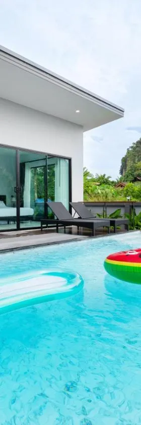 Sea Eagle Mountain private pool villa Aonang，位于班农塔勒的酒店