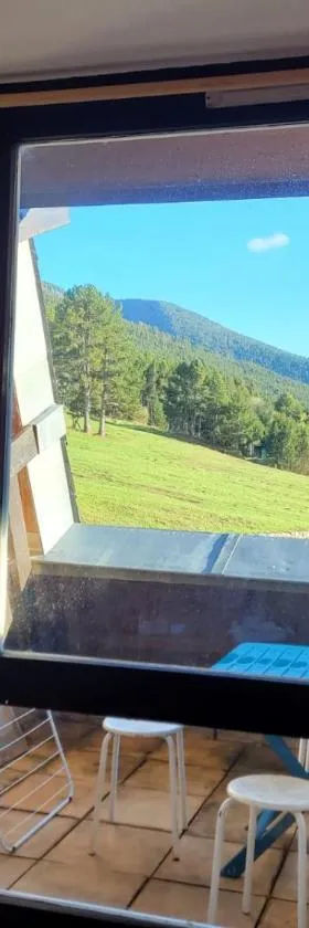 Découverte de la vallée d'Eyne et des bains de Llo，位于埃安的酒店