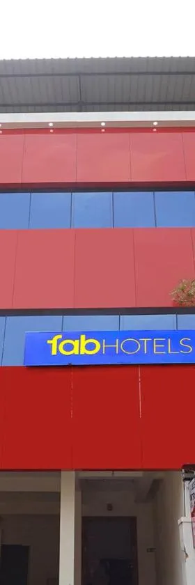 FabHotel Terra - Nr Madras Medical Mission Hospital, Mogappair，位于钦奈的酒店
