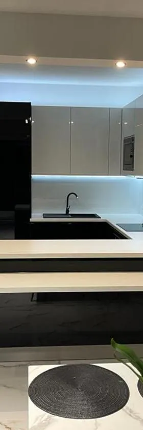 Apartament 2 z ogródkiem，位于Sieniawa Żarska的酒店