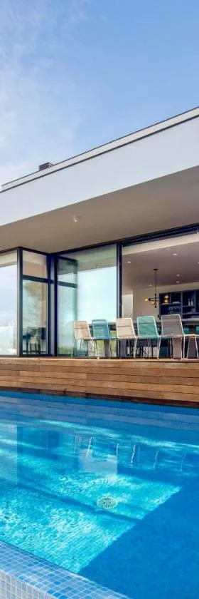 Holiday Rentals at Camiral, a Quinta do Lago Resort，位于卡尔德斯德马拉维亚的酒店