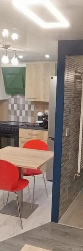 Studio à louer，位于克拉斯卡诺特的酒店