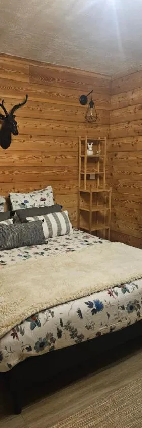 Studio à 100 mètres du départ des pistes de ski，位于拉萨尔莱阿尔佩的酒店