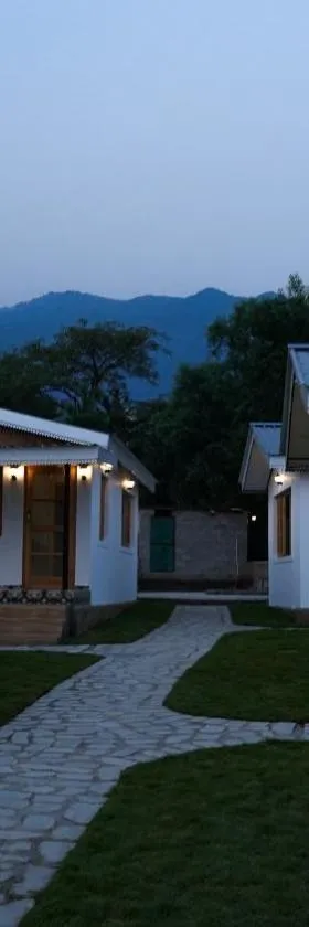 Saanjh Cottages，位于比尔瓦的酒店